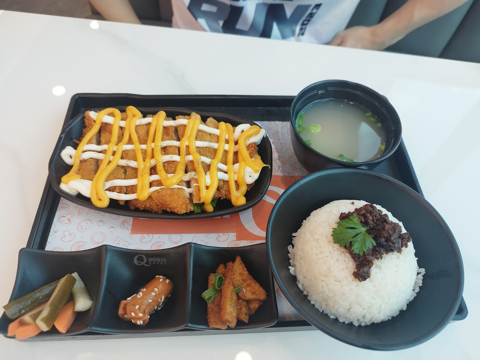 QHouse 港湾茶餐厅 • Setapak 9