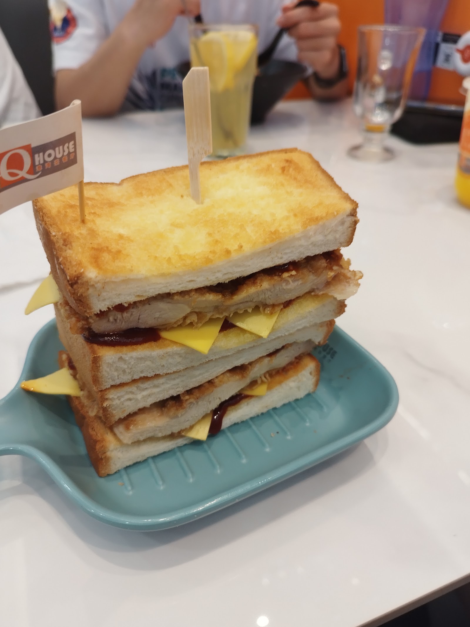 QHouse 港湾茶餐厅 • Setapak 11